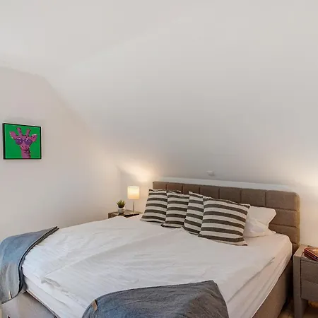 Holiday home Seebrise Goehren-Lebbin